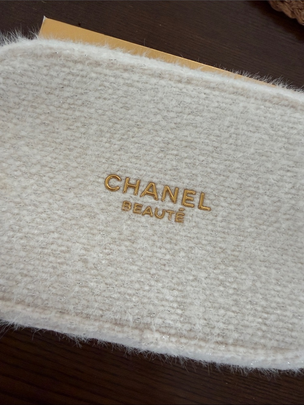 Chanel Beauté cosmetic pouch - Picture 2 of 6
